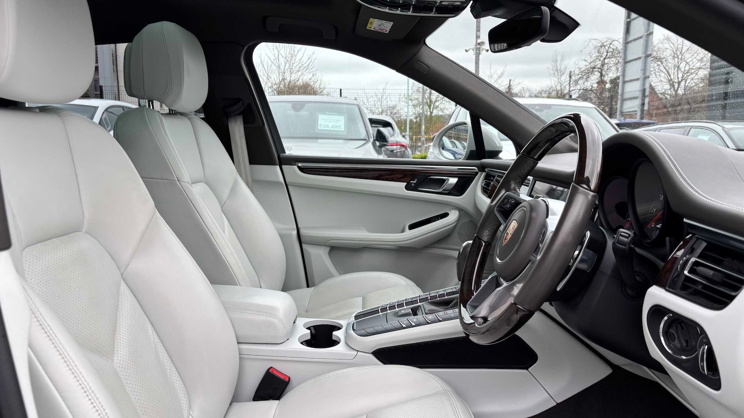 Used Porsche Macan 2020 for sale - 78024417: Photo 12