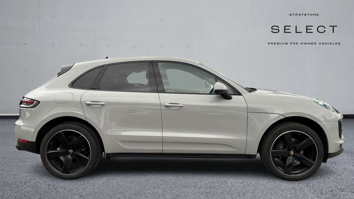 Used Porsche Macan 2020 for sale - 78024417: Photo 2