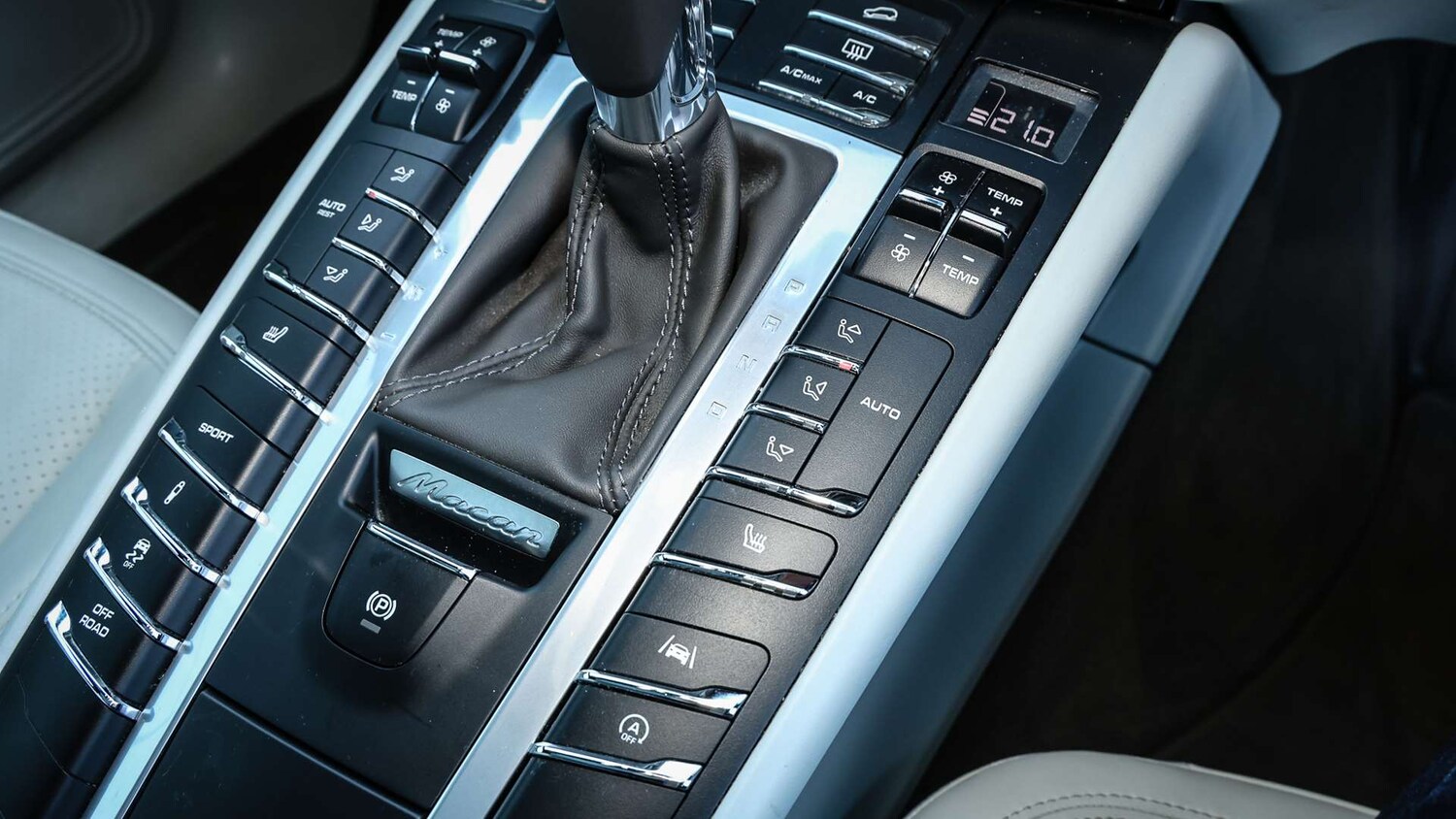 Used Porsche Macan 2020 for sale - 78024417: Photo 25