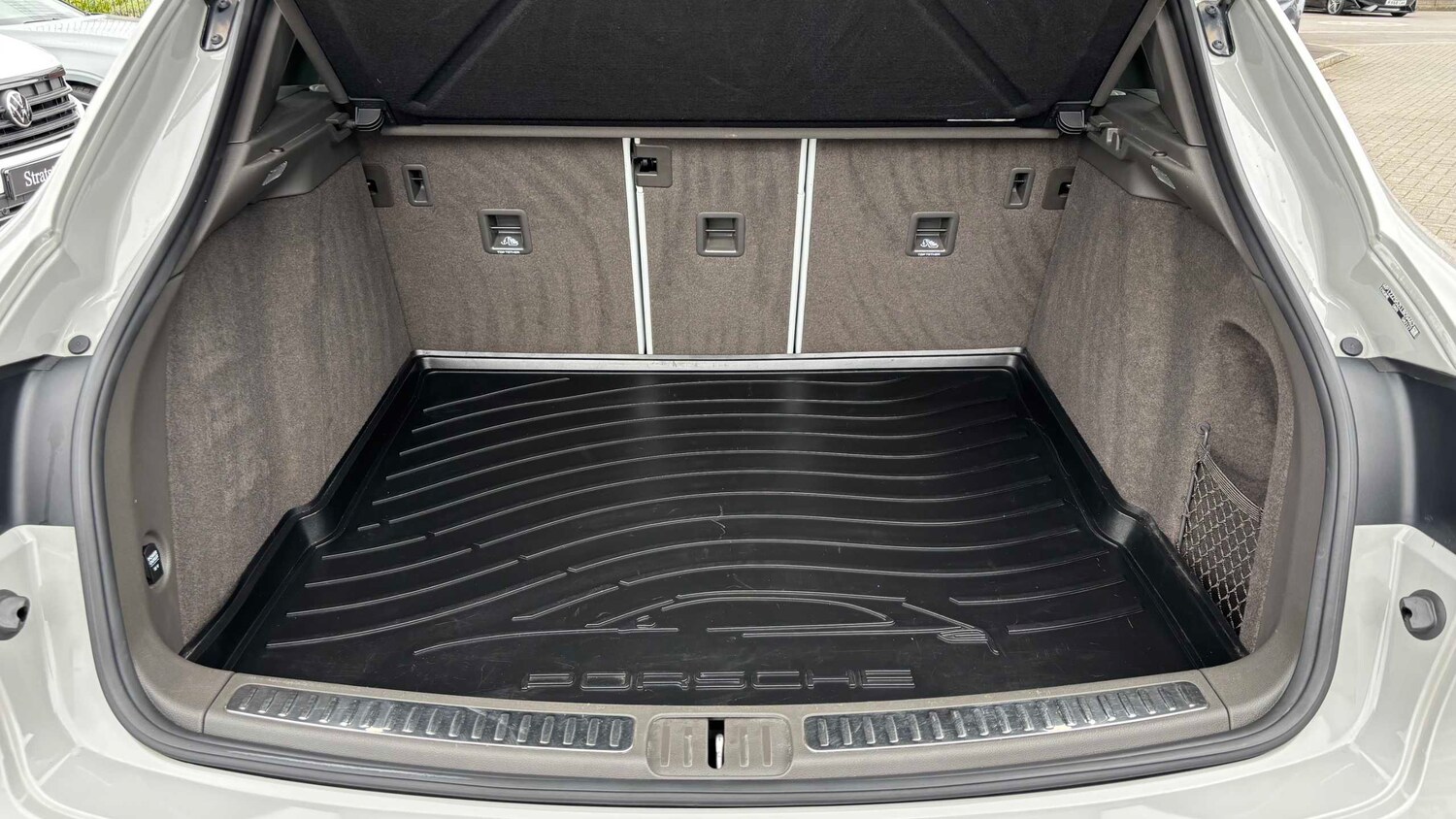 Used Porsche Macan 2020 for sale - 78024417: Photo 28