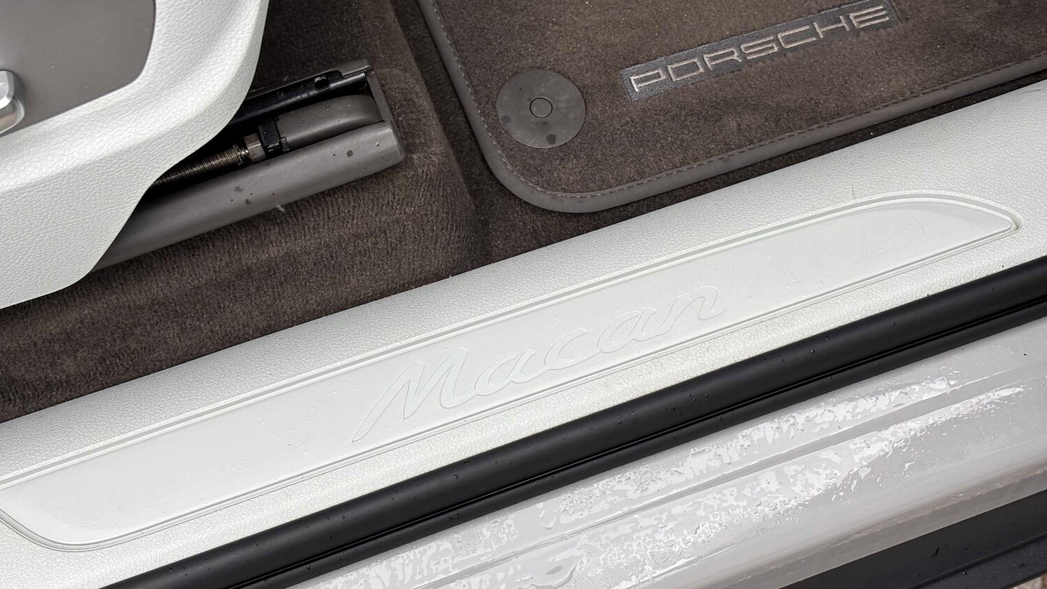 Used Porsche Macan 2020 for sale - 78024417: Photo 32