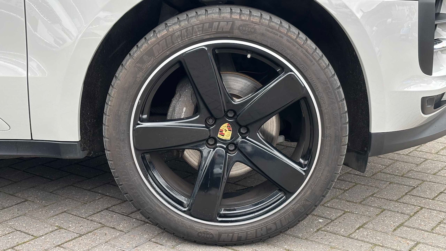 Used Porsche Macan 2020 for sale - 78024417: Photo 6