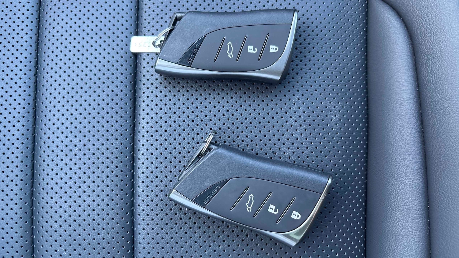 Used Lexus NX 2025 for sale - 77011058: Photo 34