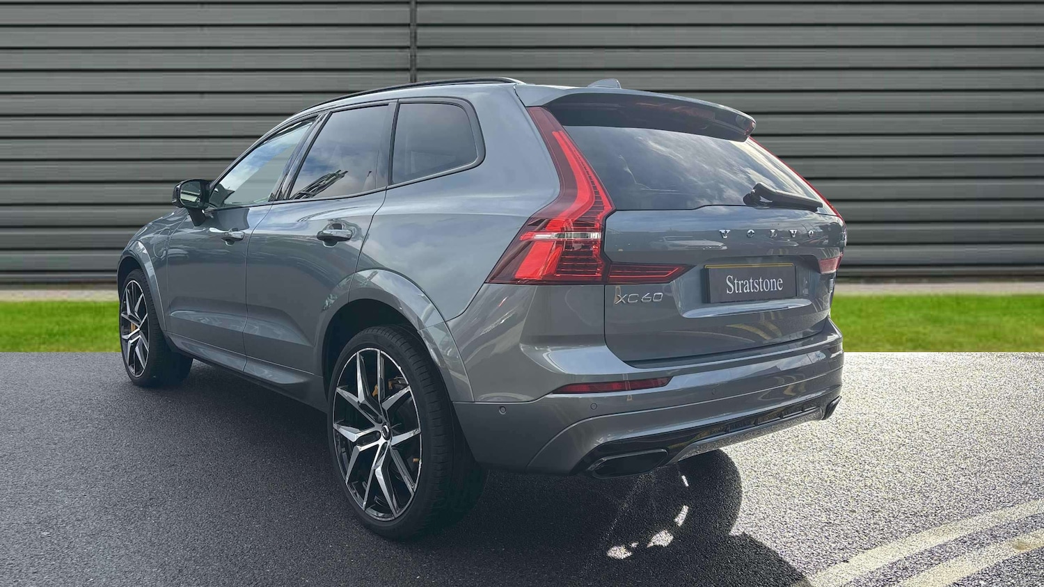 Used Volvo XC60 2021 for sale - 76339714: Photo 3