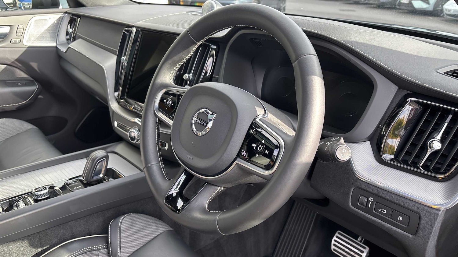 Used Volvo XC60 2021 for sale - 76339714: Photo 5