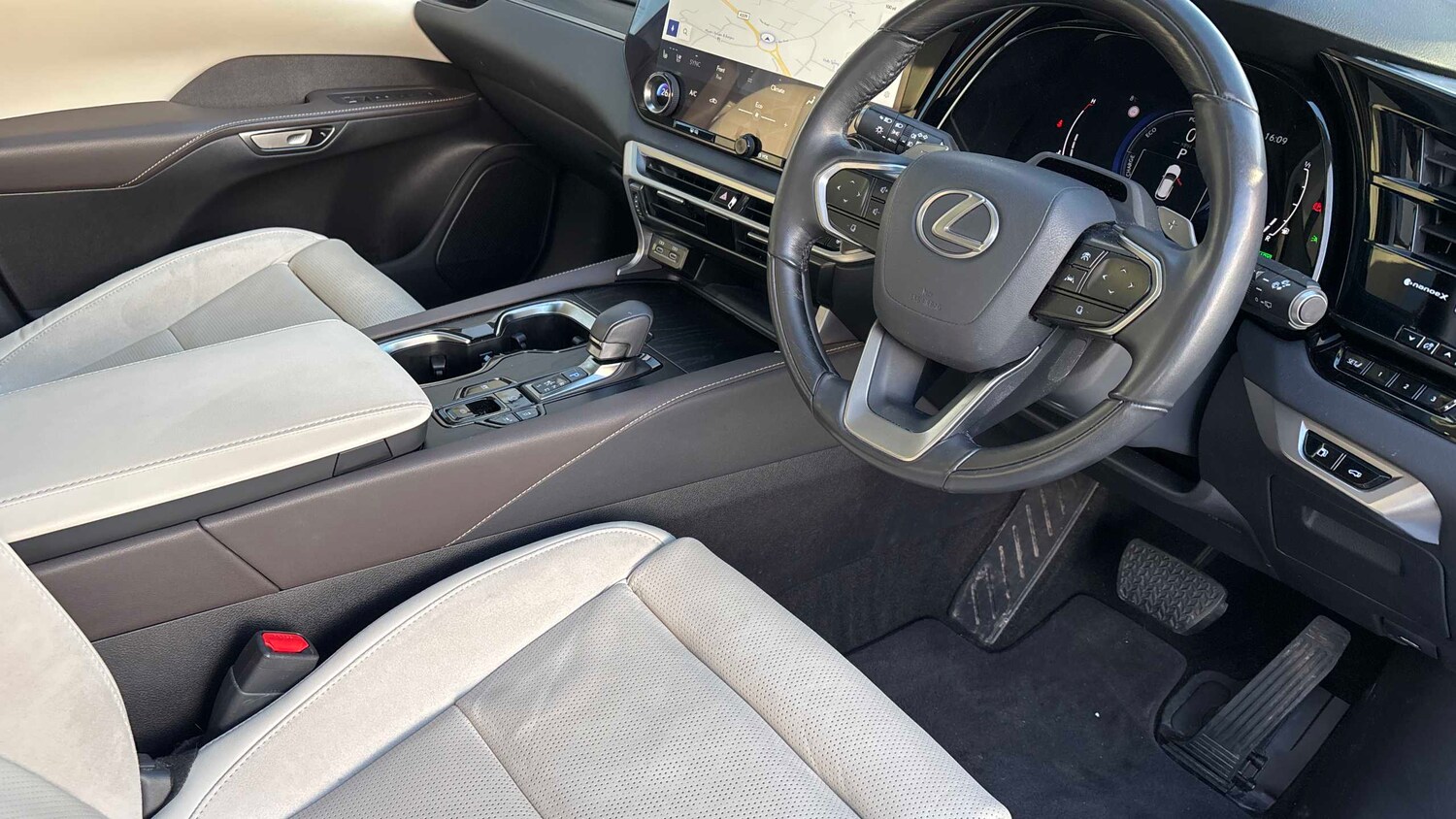 Used Lexus RX 2023 for sale - 77577328: Photo 14