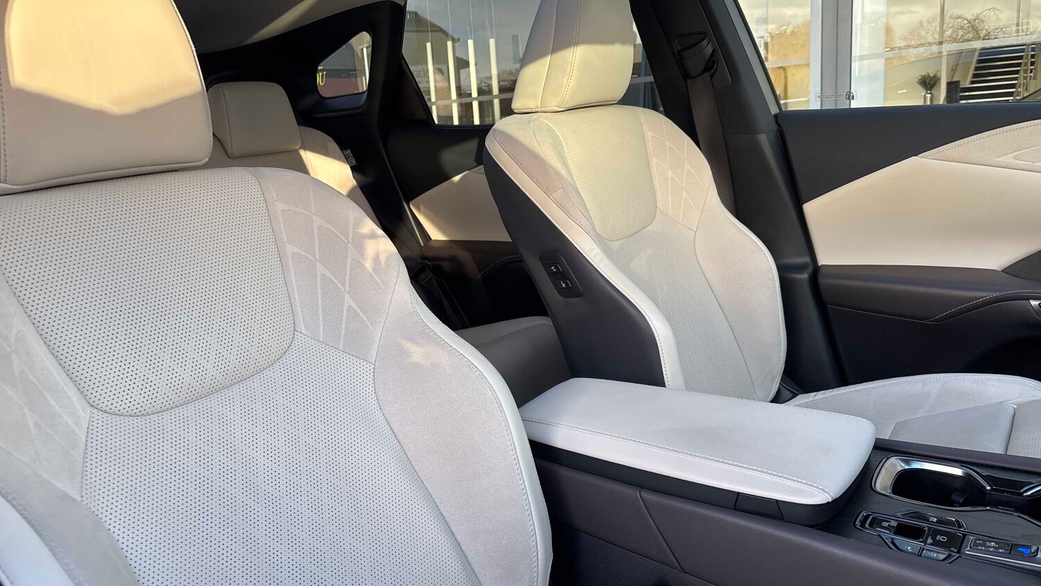 Used Lexus RX 2023 for sale - 77577328: Photo 28