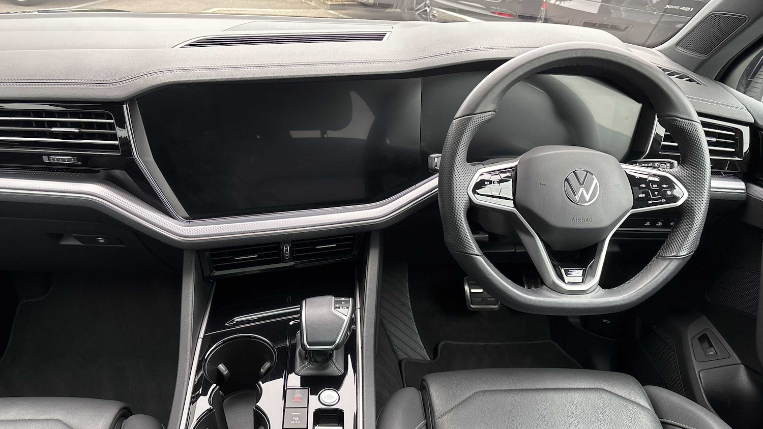 Used Volkswagen Touareg 2023 for sale - 76272224: Photo 17