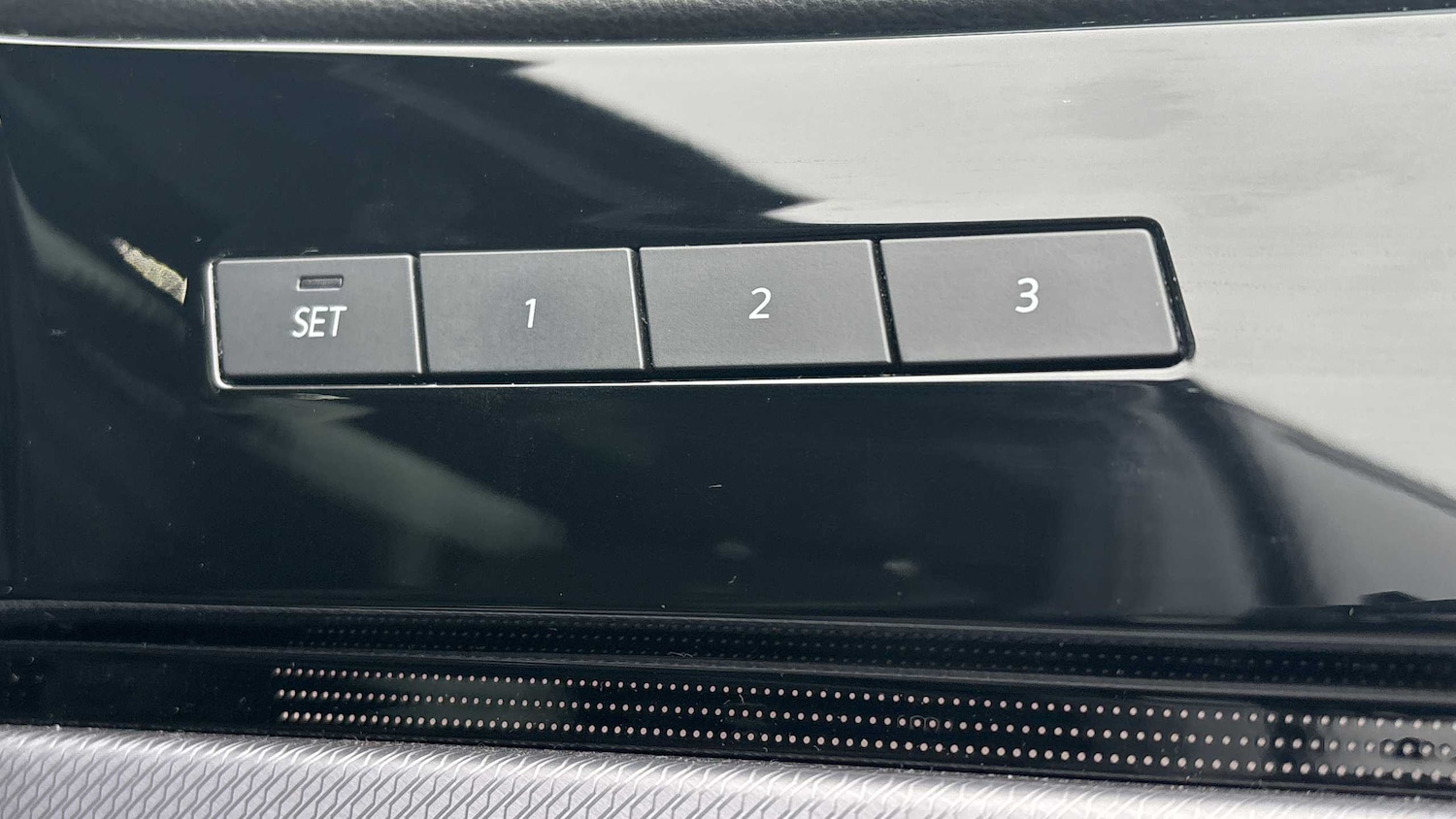 Used Volkswagen Touareg 2023 for sale - 76272224: Photo 22