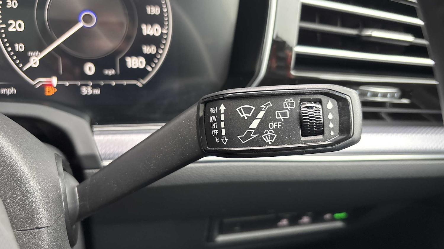 Used Volkswagen Touareg 2023 for sale - 76272224: Photo 28
