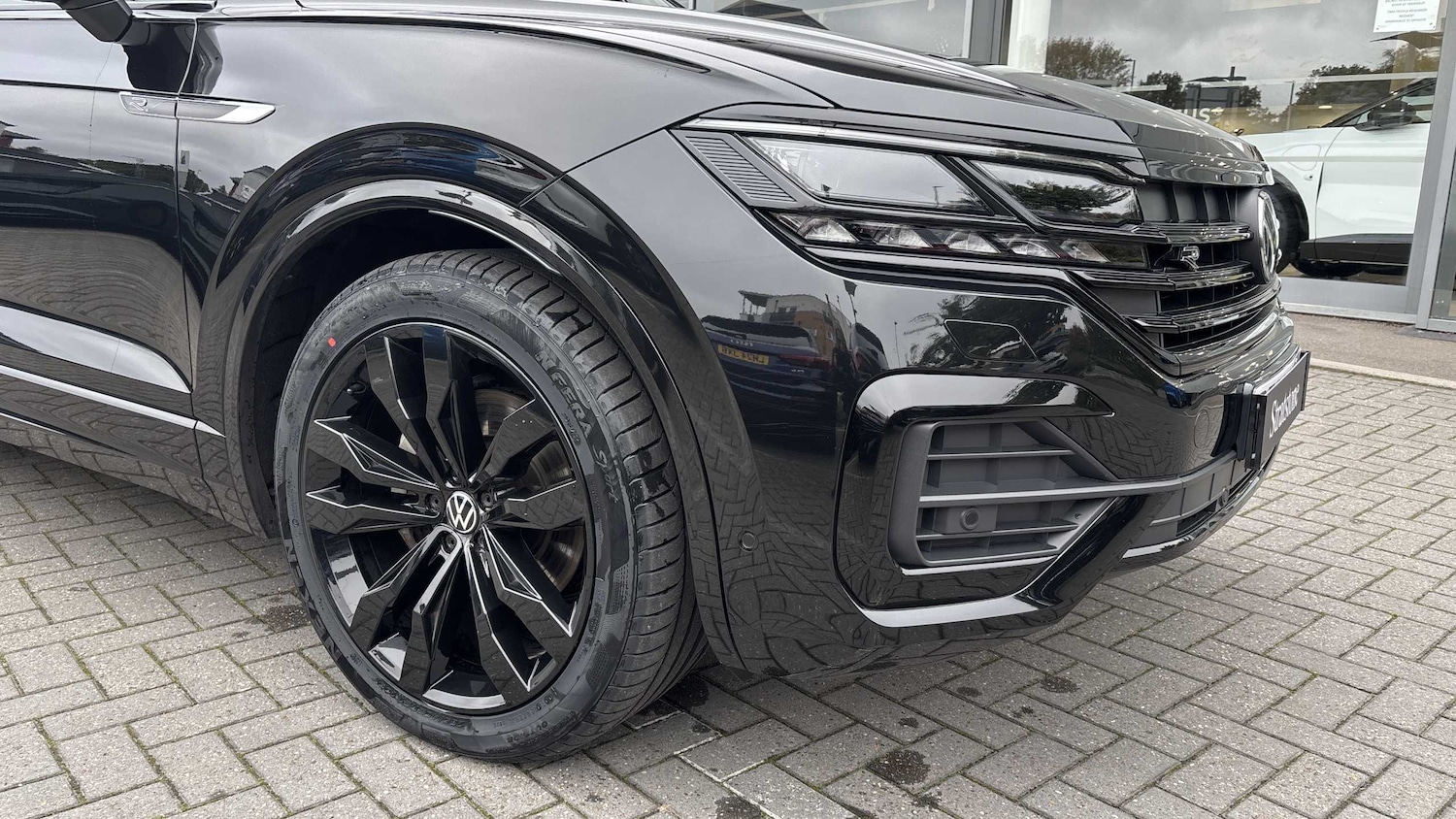 Used Volkswagen Touareg 2023 for sale - 76272224: Photo 9