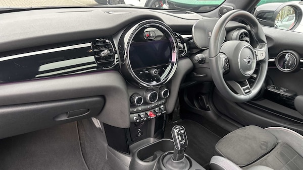 Used MINI Hatch 2022 for sale - 76262525: Photo 2