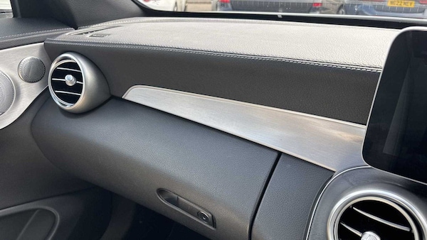 Used Mercedes-Benz C Class 2018 for sale - 75260031: Photo 21
