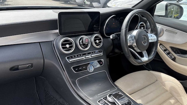 Used Mercedes-Benz C Class 2018 for sale - 75260031: Photo 2