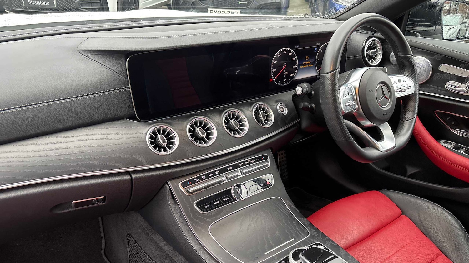 Used Mercedes-Benz E Class 2020 for sale - 77348080: Photo 2