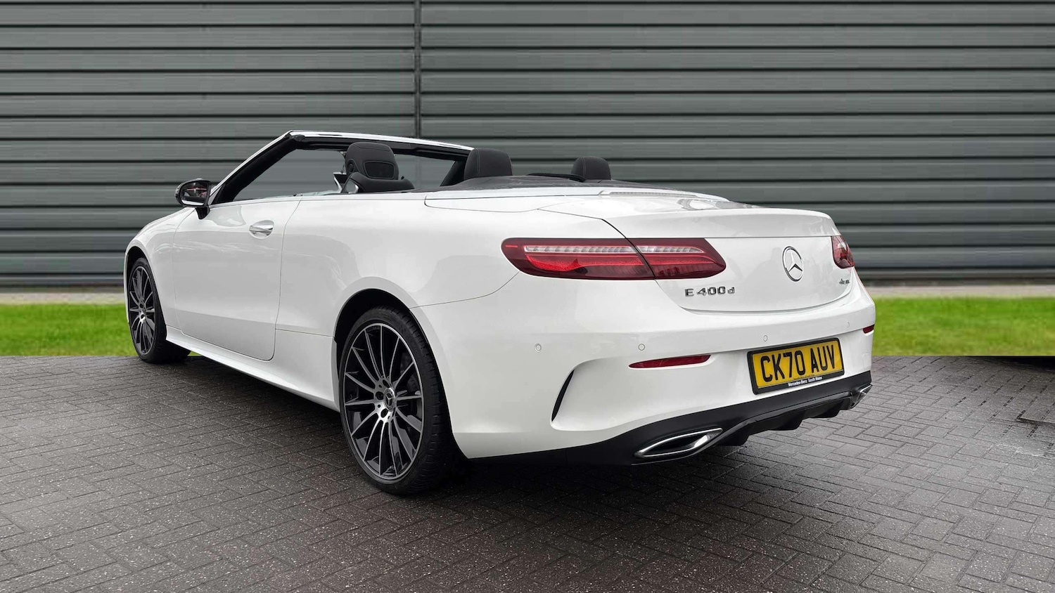 Used Mercedes-Benz E Class 2020 for sale - 77348080: Photo 3