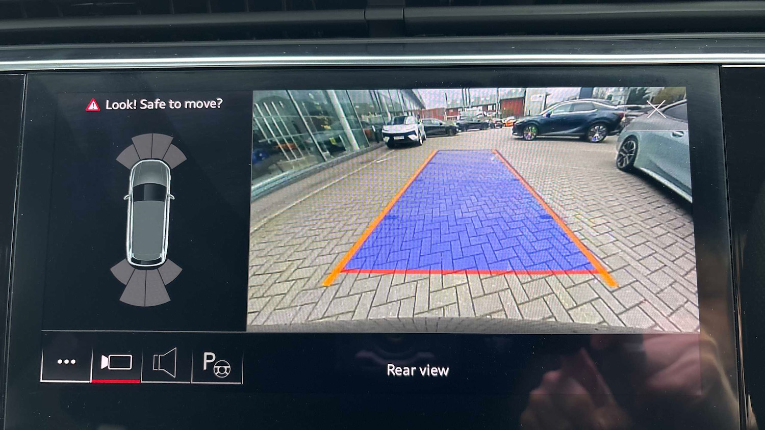 Used Audi Q7 2022 for sale - 77674805: Photo 30