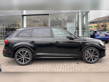 Used Audi Q7 2022 for sale - 77674805: Photo