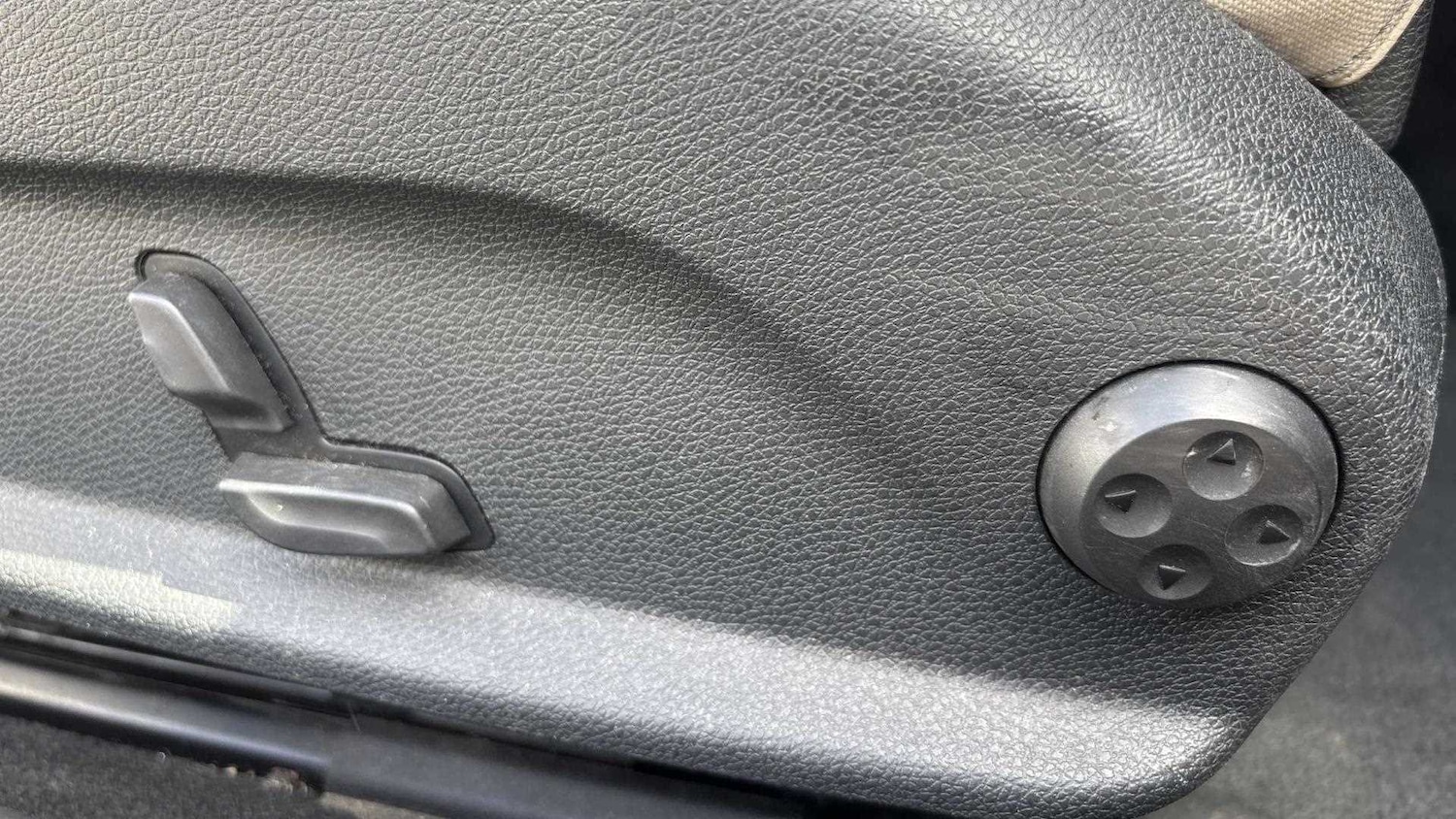 Used Mercedes-Benz C Class 2018 for sale - 76488027: Photo 17