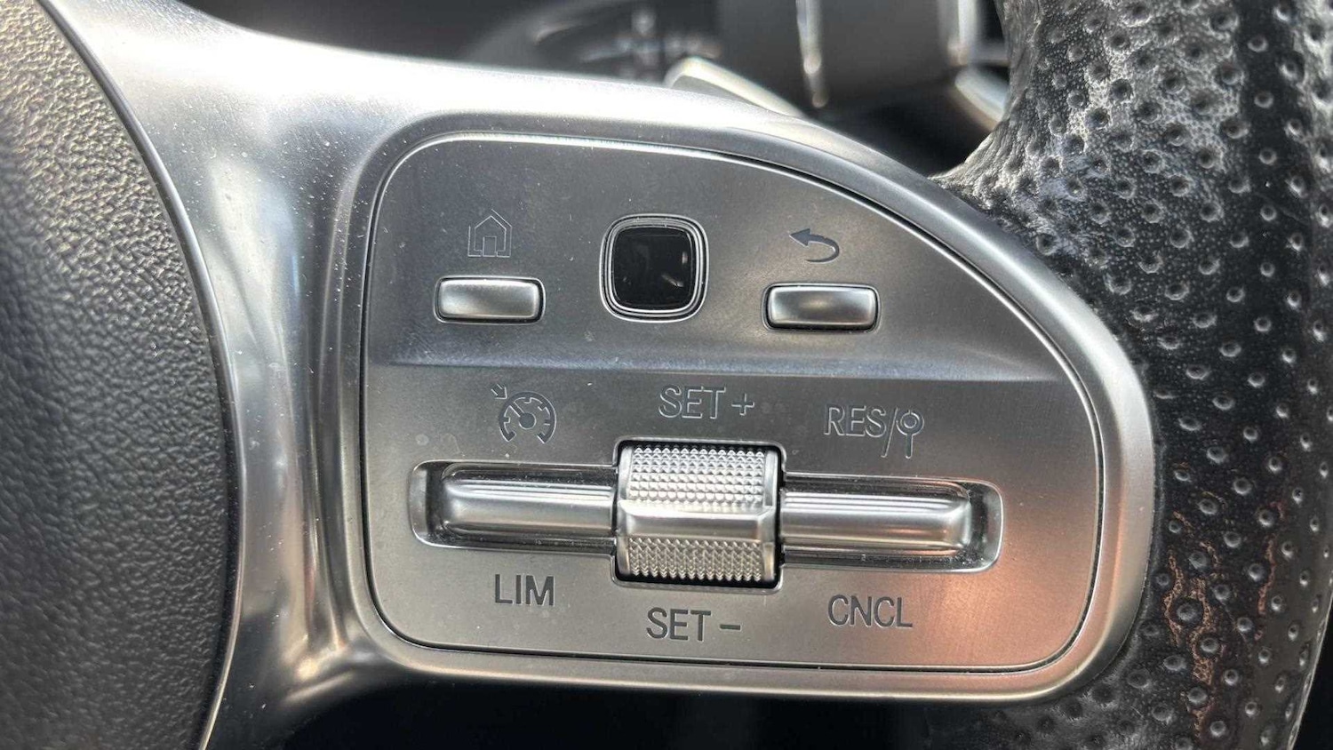 Used Mercedes-Benz C Class 2018 for sale - 76488027: Photo 25