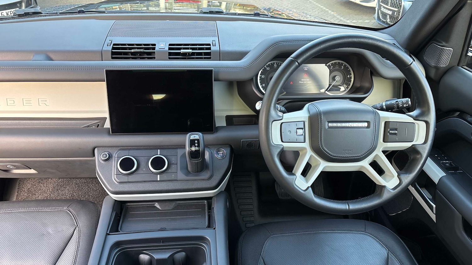 Used Land Rover Defender 2023 for sale - 76692138: Photo 16