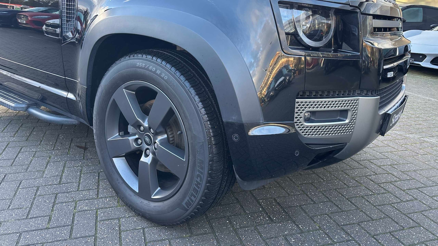 Used Land Rover Defender 2023 for sale - 76692138: Photo 9