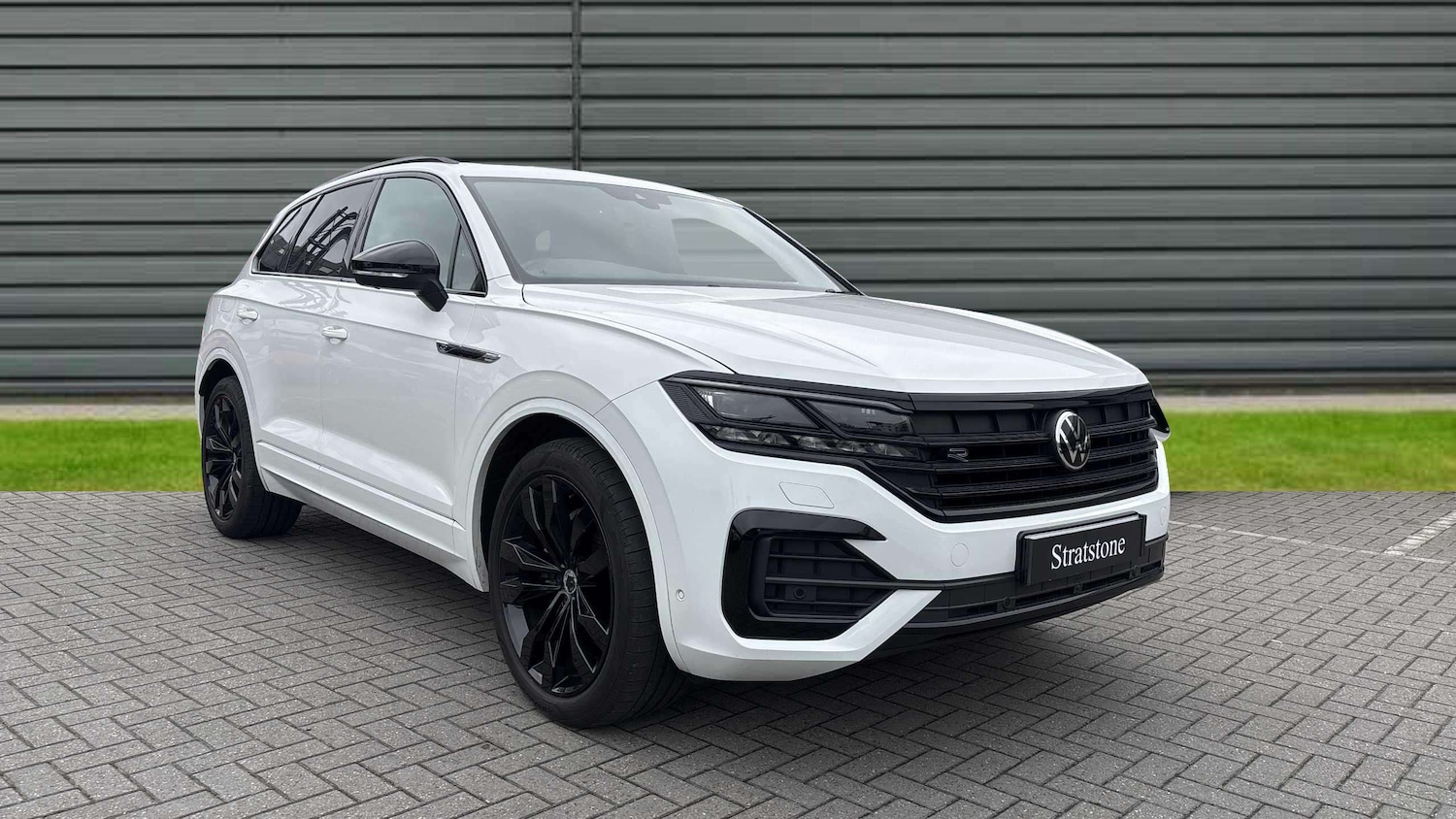 Used Volkswagen Touareg 2023 for sale - 76205267: Photo 1