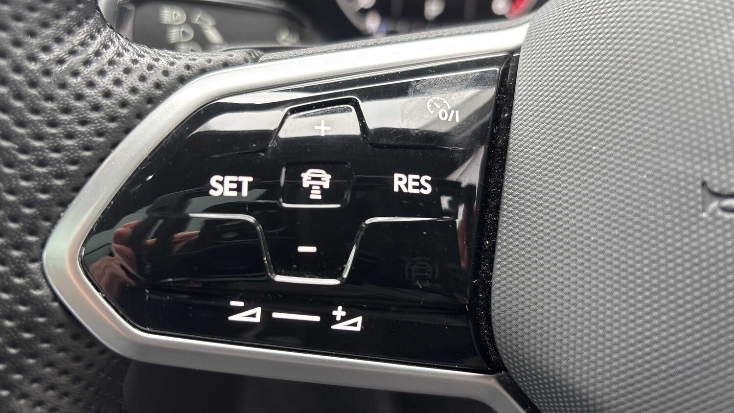 Used Volkswagen Touareg 2023 for sale - 76205267: Photo 25