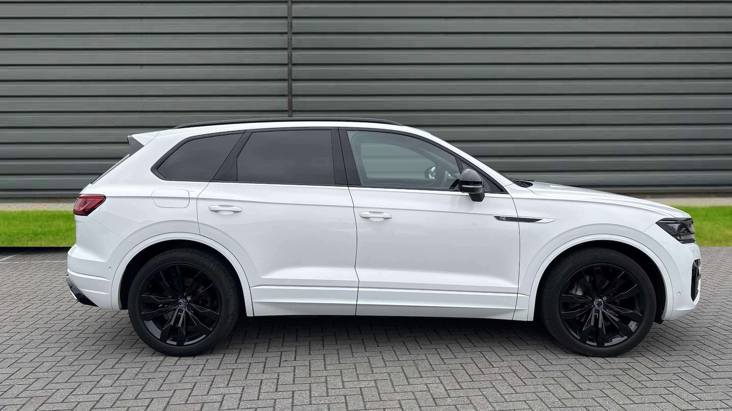 Used Volkswagen Touareg 2023 for sale - 76205267: Photo 4