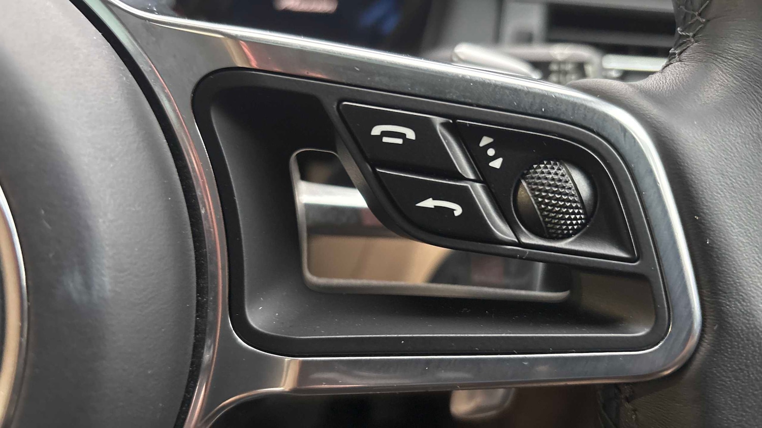 Used Porsche Macan 2019 for sale - 76929077: Photo 25