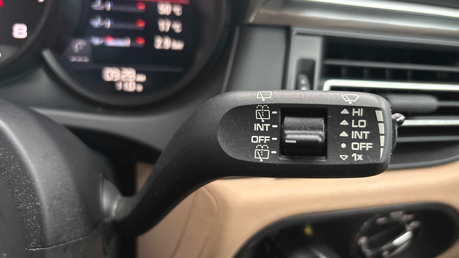 Used Porsche Macan 2019 for sale - 76929077: Photo 27