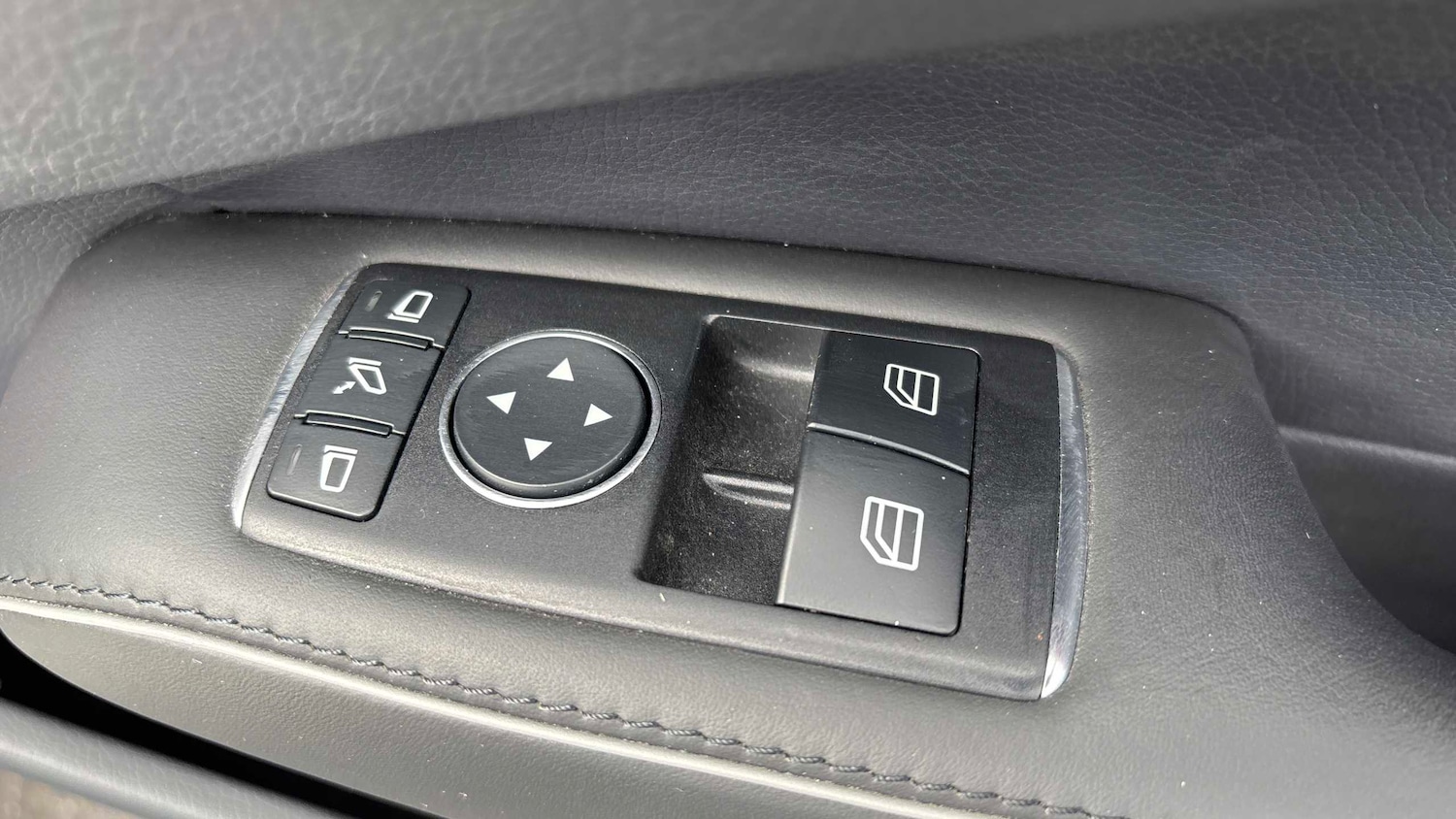 Used Mercedes-Benz SL 2018 for sale - 78060261: Photo 14