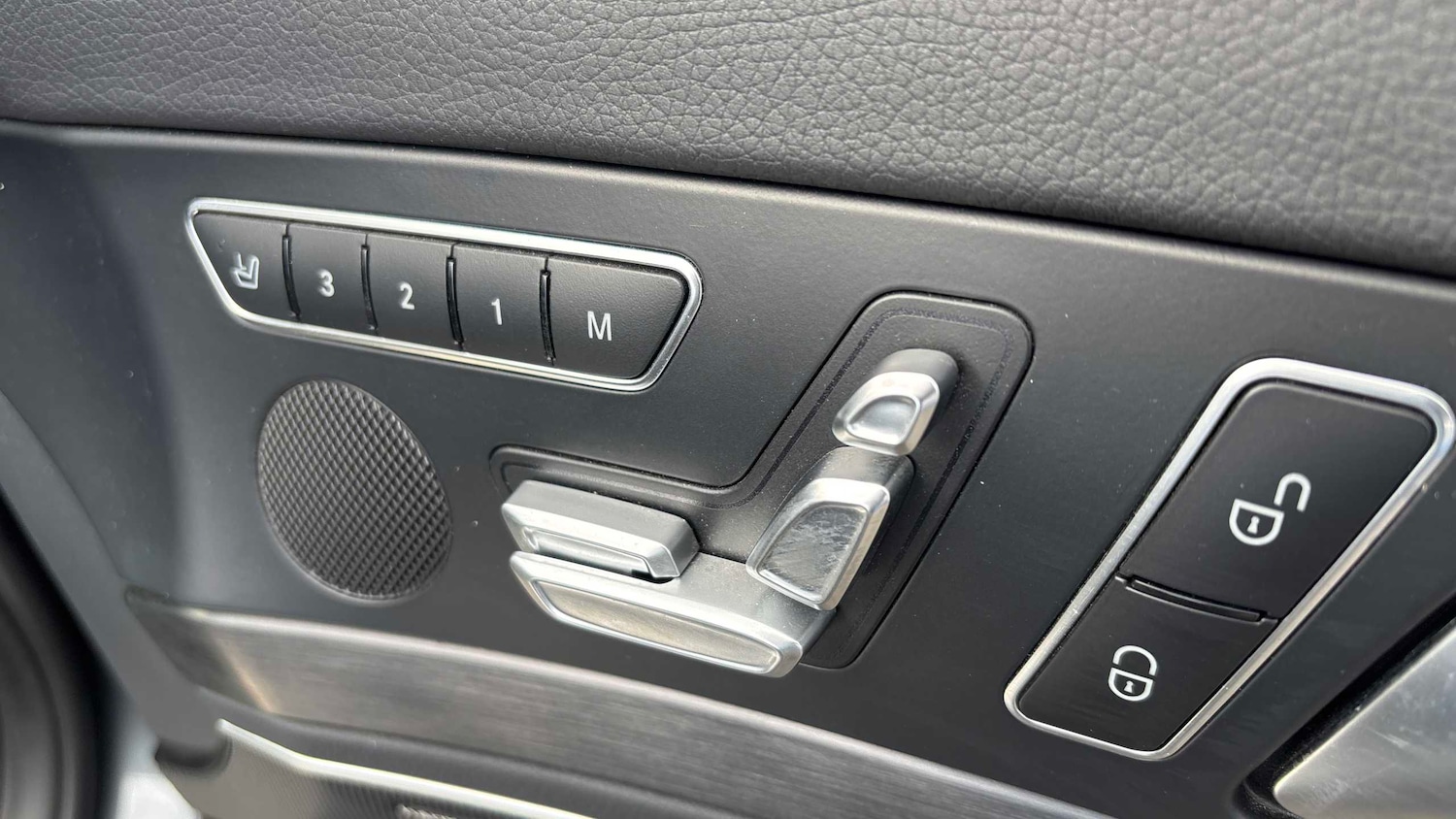 Used Mercedes-Benz SL 2018 for sale - 78060261: Photo 15