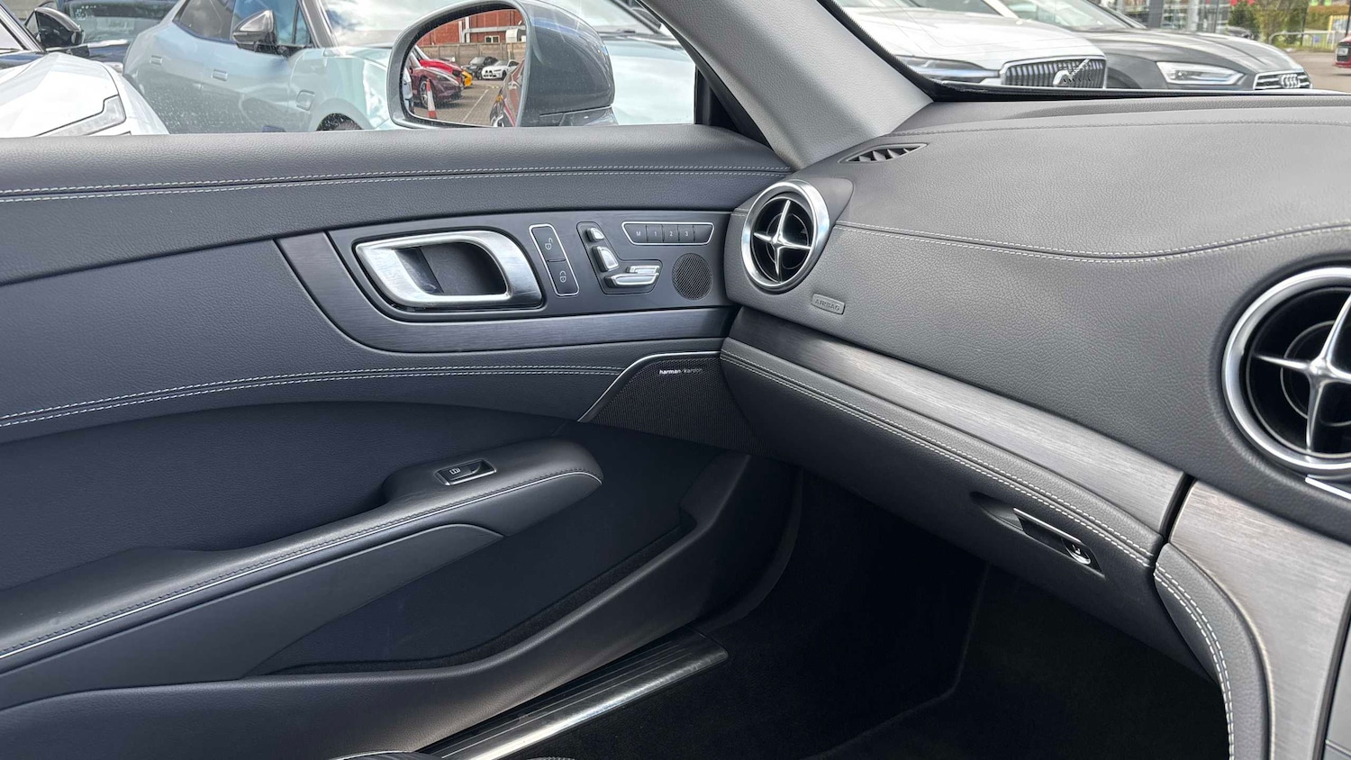 Used Mercedes-Benz SL 2018 for sale - 78060261: Photo 24