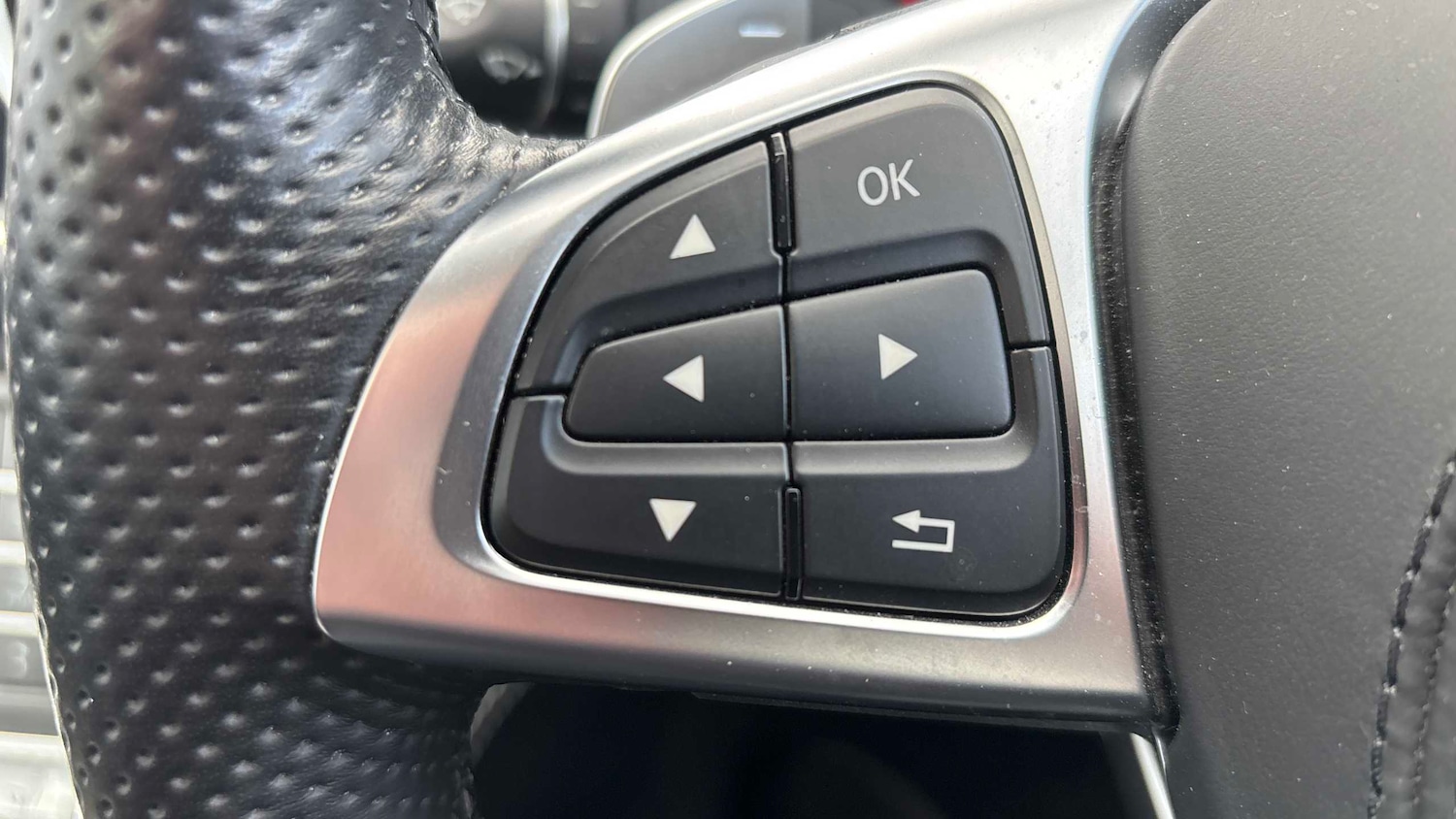 Used Mercedes-Benz SL 2018 for sale - 78060261: Photo 30