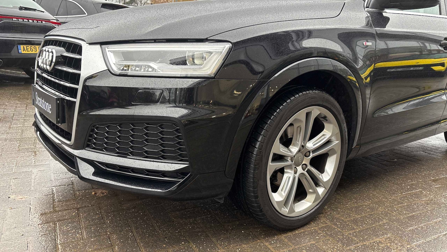 Used Audi Q3 2017 for sale - 77347930: Photo 10