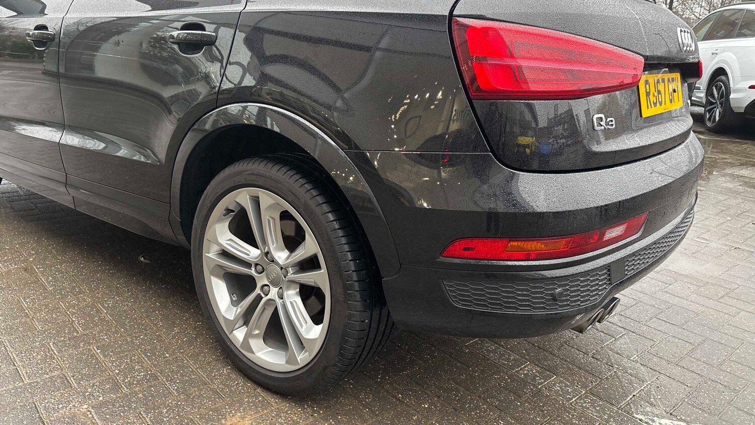 Used Audi Q3 2017 for sale - 77347930: Photo 11