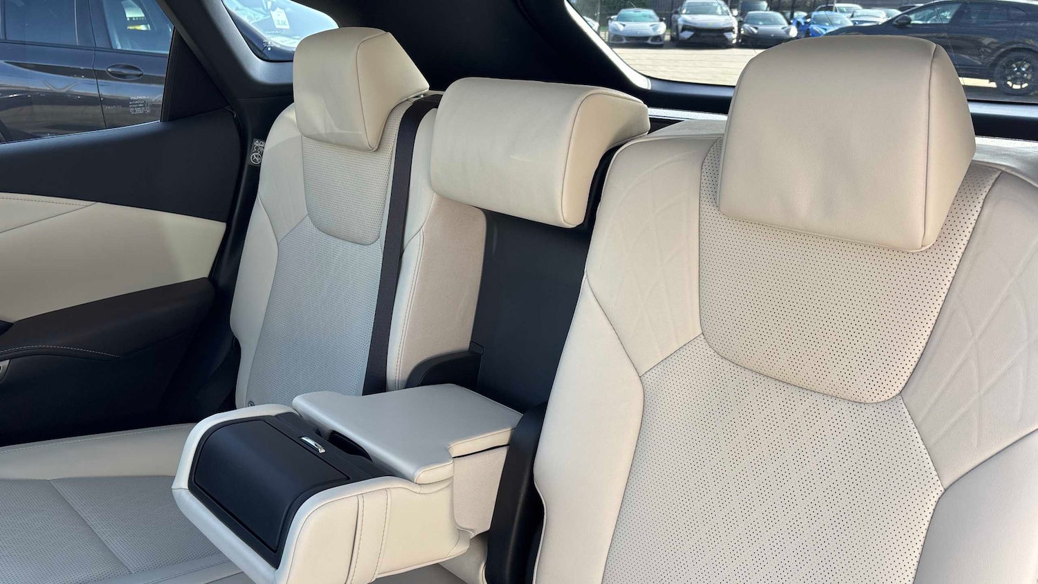 Used Lexus RX 2024 for sale - 77943256: Photo 17