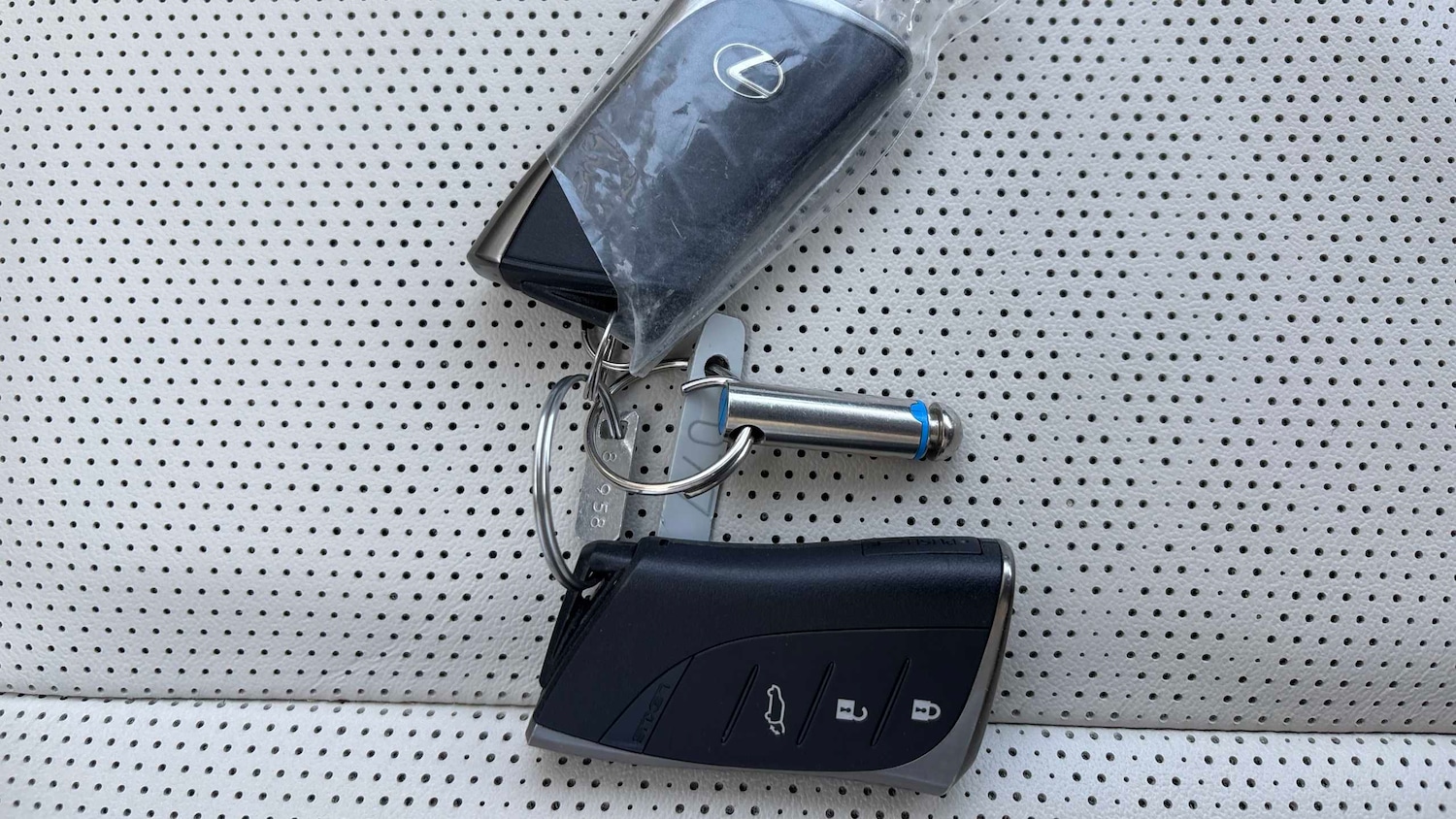 Used Lexus RX 2024 for sale - 77943256: Photo 34