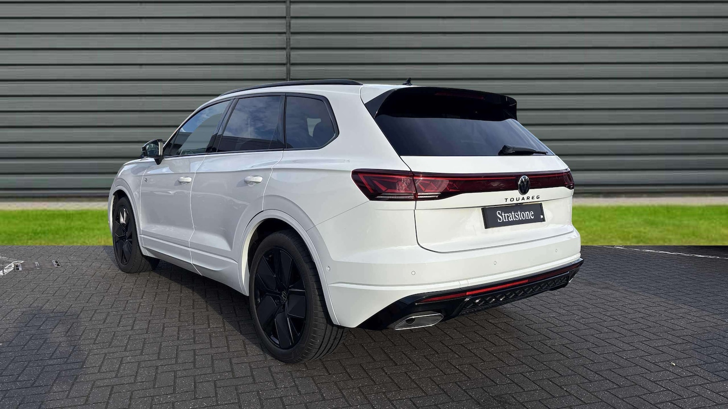 Used Volkswagen Touareg 2023 for sale - 76475842: Photo 3