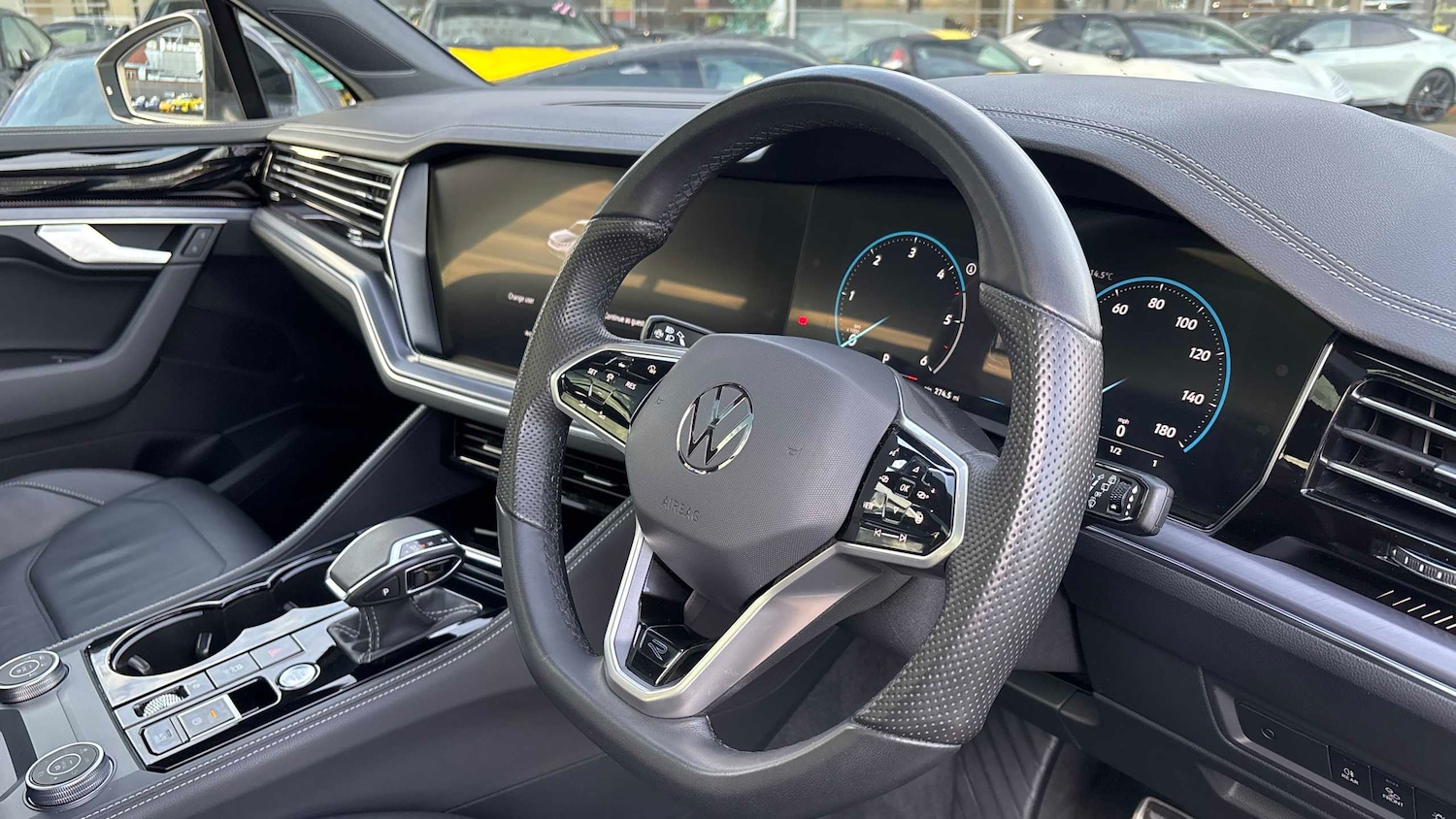 Used Volkswagen Touareg 2023 for sale - 76475842: Photo 6