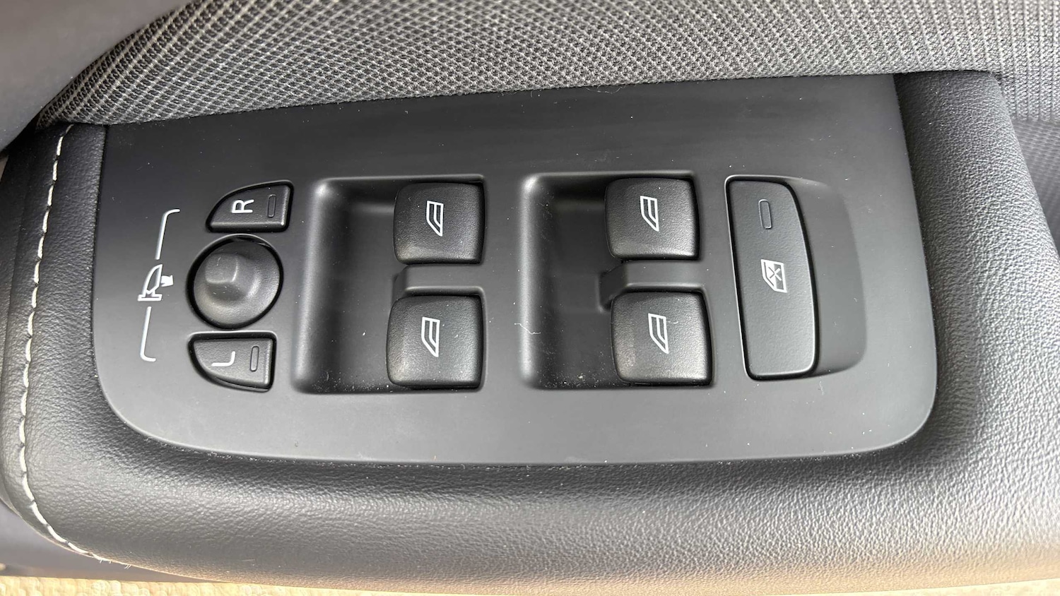 Used Volvo XC60 2021 for sale - 76746146: Photo 18