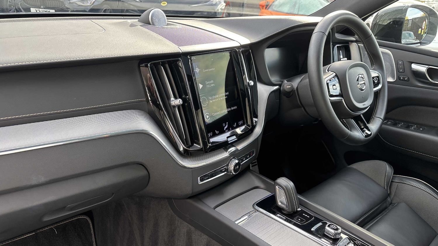 Used Volvo XC60 2021 for sale - 76746146: Photo 2