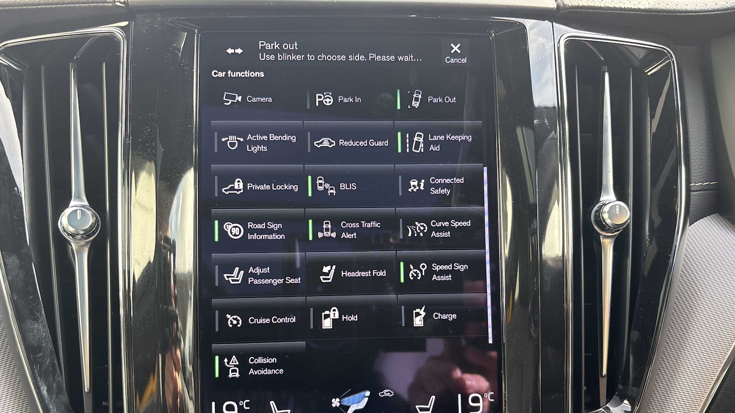 Used Volvo XC60 2021 for sale - 76746146: Photo 33