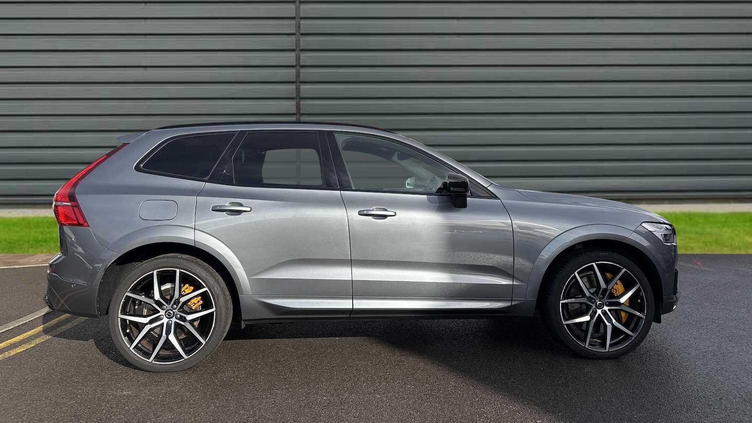 Used Volvo XC60 2021 for sale - 76746146: Photo 4