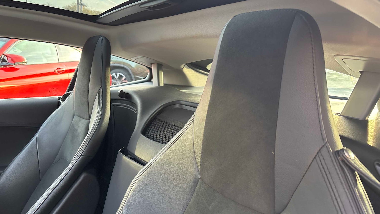 Used Jaguar F-Type 2018 for sale - 76576008: Photo 17