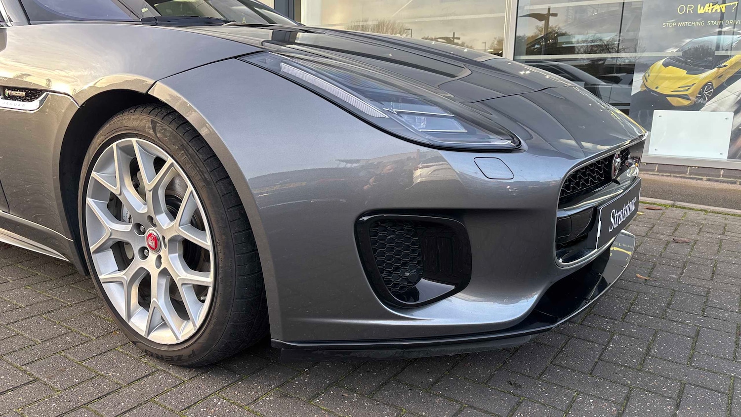 Used Jaguar F-Type 2018 for sale - 76576008: Photo 9