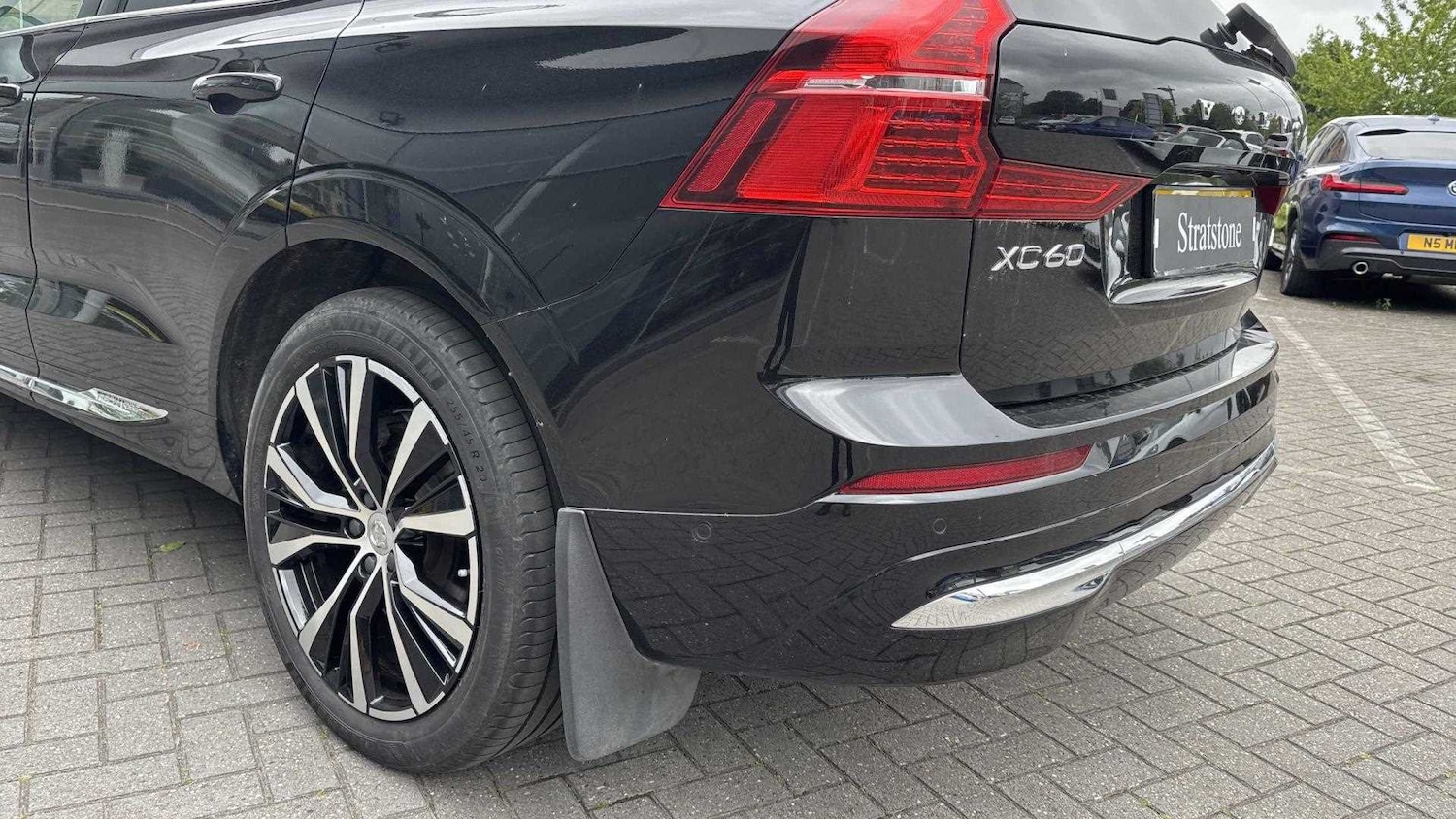 Used Volvo XC60 2023 for sale - 77112459: Photo 11