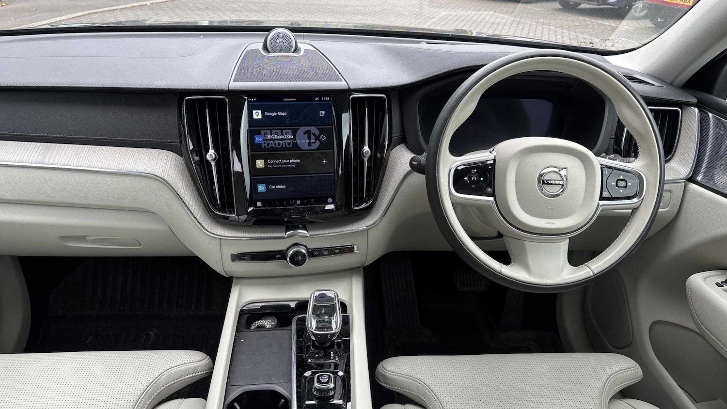 Used Volvo XC60 2023 for sale - 77112459: Photo 17