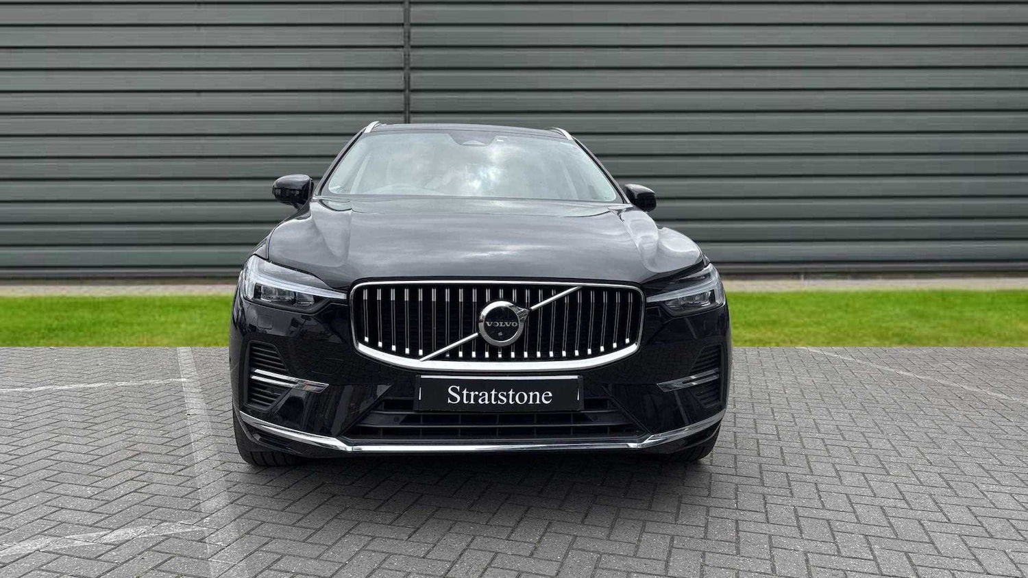 Used Volvo XC60 2023 for sale - 77112459: Photo 7